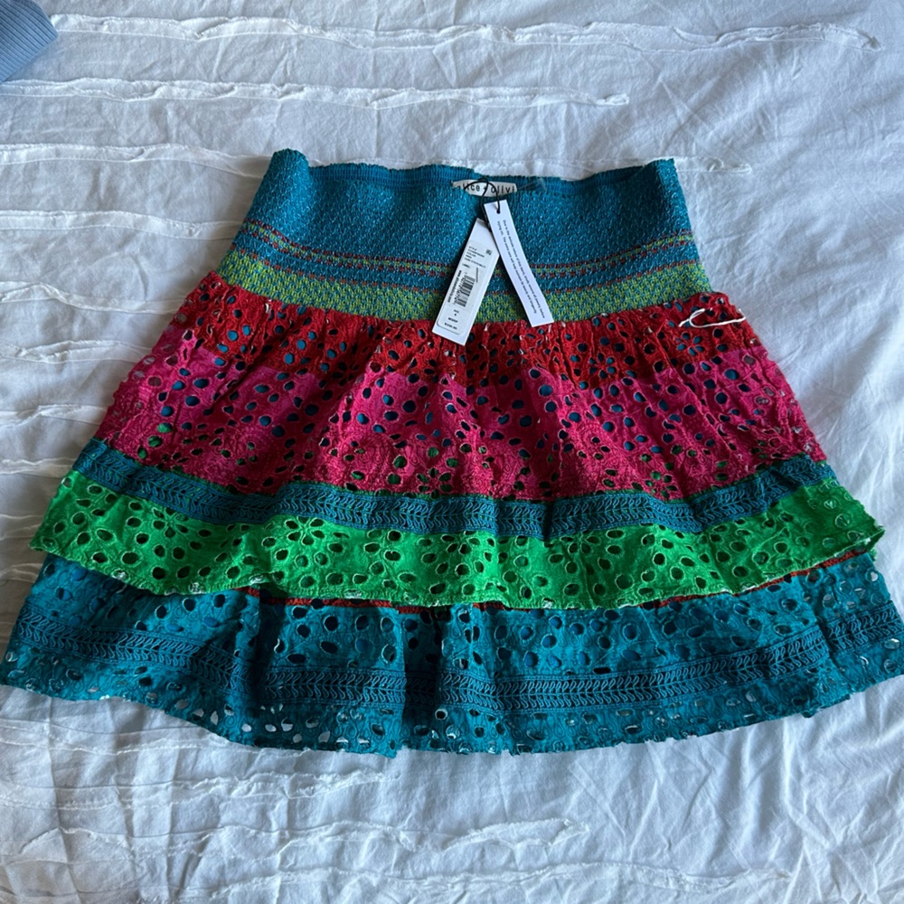 NWT Alice and Olivia Bethie Women’s Smocked Tiered Mini Skirt